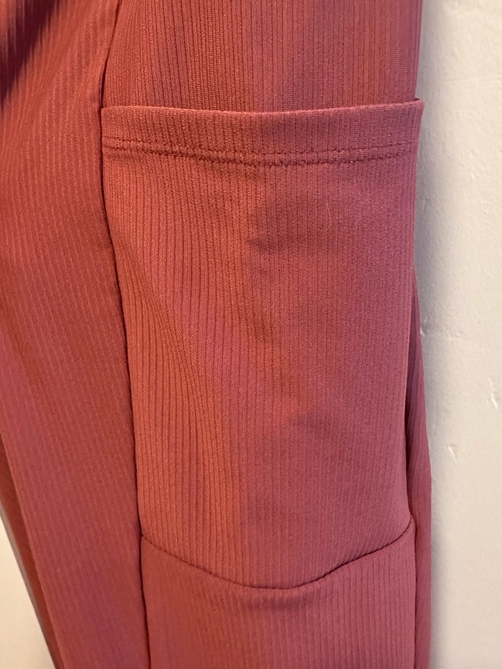 Cato Athletic High-Waist Pocket Leggings in Brick Red - Picture 3 of 6